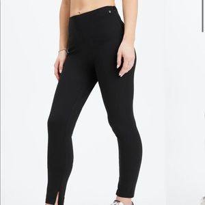 Fabletics 24/7 SKINNY PANT M Short